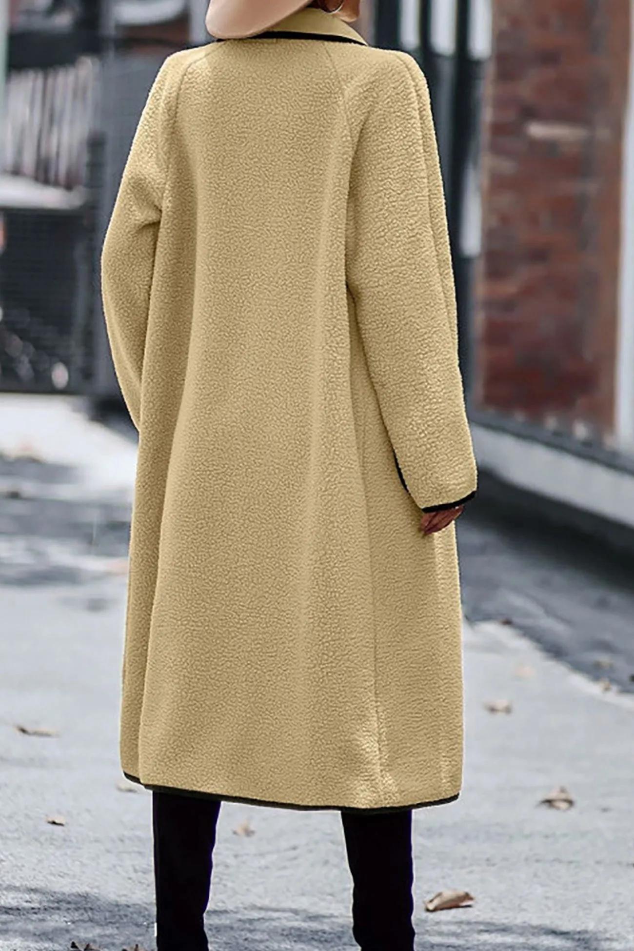 Lapel Pocketed Plush Cardigan